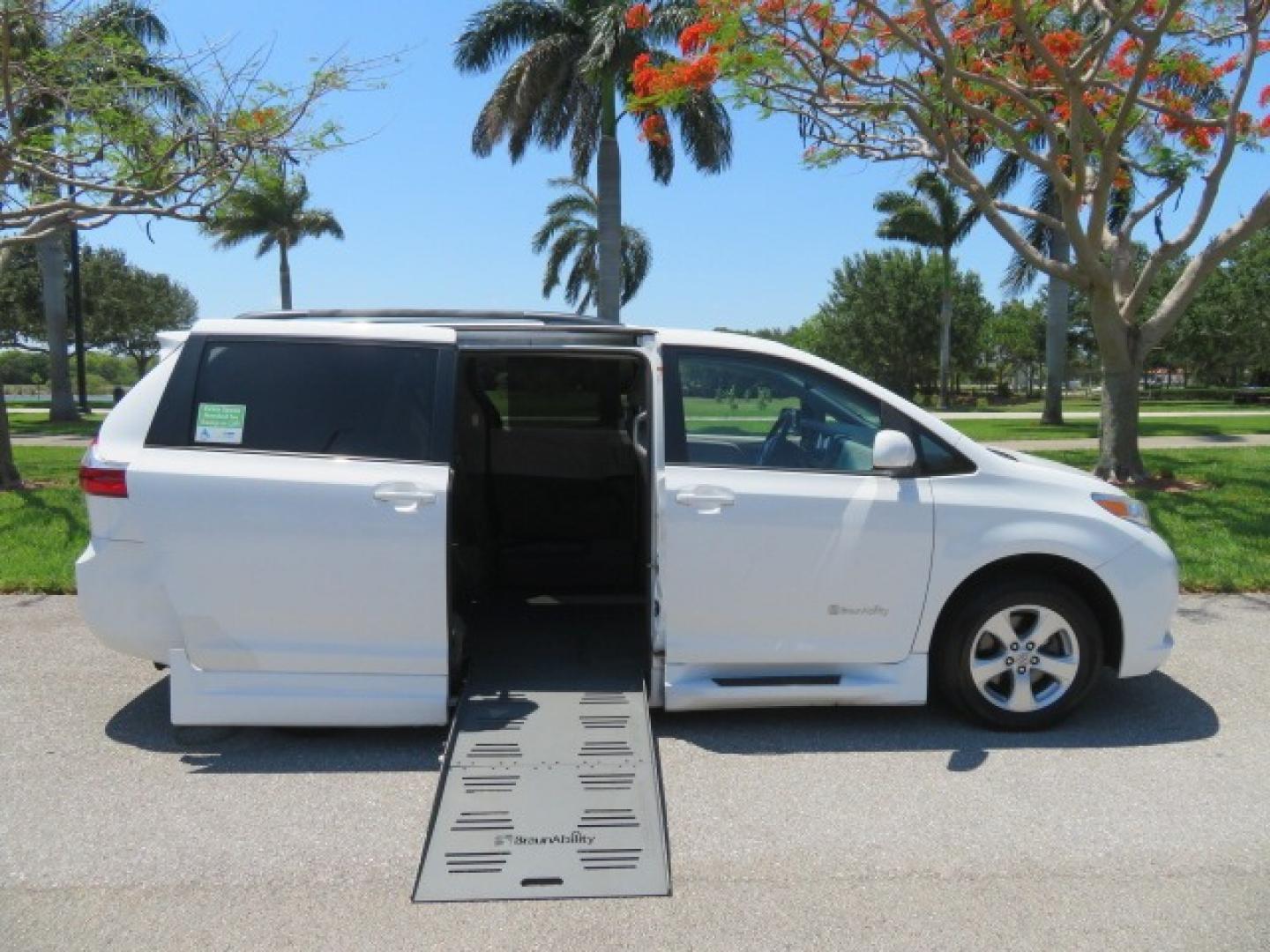 2016 White /Gray Toyota Sienna (5TDKK3DC8GS) , located at 4301 Oak Circle #19, Boca Raton, FL, 33431, (954) 561-2499, 26.388861, -80.084038 - You are looking at Gorgeous Low Mileage 2016 Toyota Sienna LE Braunability XT Handicap Van Wheelchair Van Conversion Van with 26K Original Miles, Power Side Entry Ramp with Kneeling Van Function, Passenger Side Quick Lock System (same as ez lock), Quick Release Front Seats, Floor with L Tracks, Leat - Photo#29